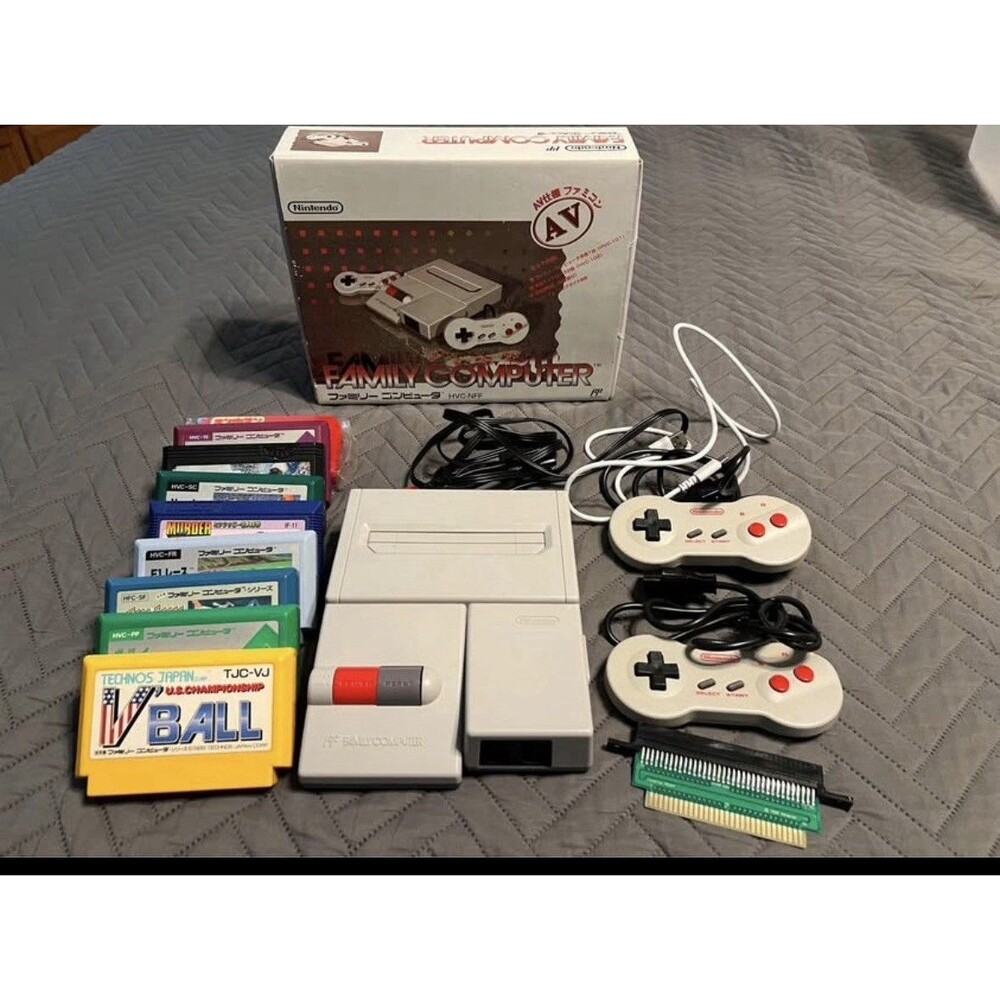 NINTENDO AV FAMICOM BOXED W/9 GAMES & 72/60 PIN ADAPTER REGION FREE